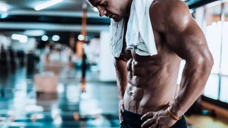 Les exercices de musculation pour des abdos en béton